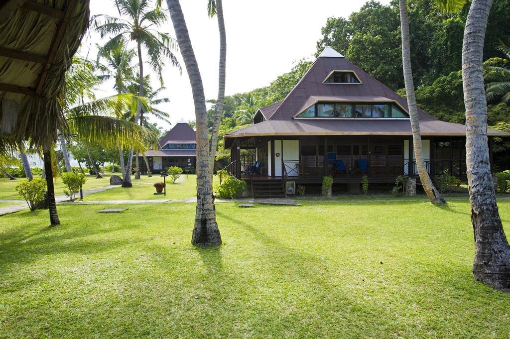 New Emerald Cove Hotel Baie Sainte Anne Exterior photo